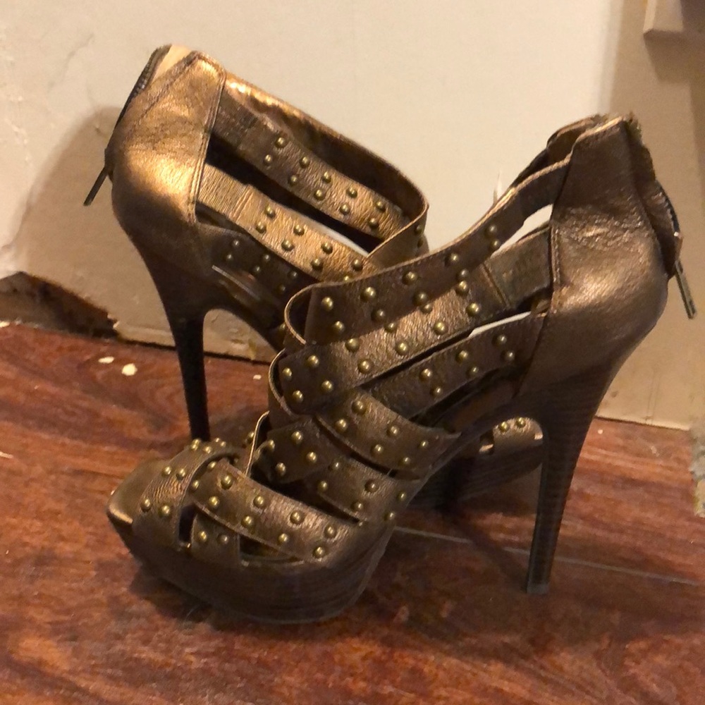 Bronze color heels